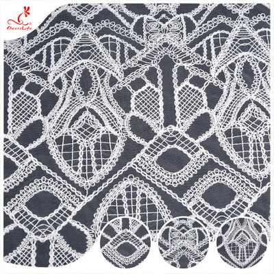 Fabrication de tissus de dentelle en tissu de tulle polyester